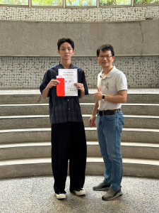 LINE_ALBUM_115107 參賽學生合照_261007_32 115 年專題海報競賽全體參與參賽學生合照